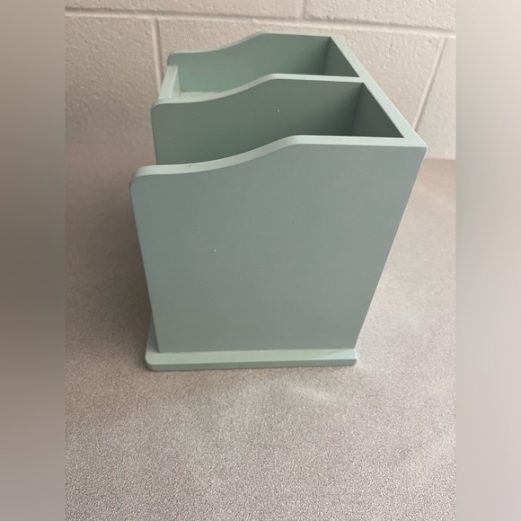 Desktop organizer - Picture 3 of 3